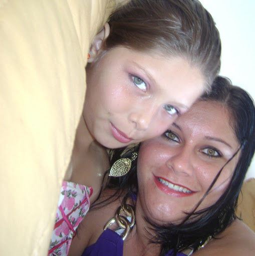 Janice Torres Photo 2
