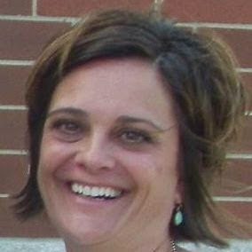 Lori Phillips Photo 13
