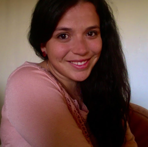 Alicia Estrada Photo 34