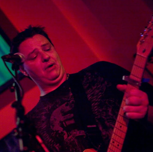 Kevin Strange Photo 33