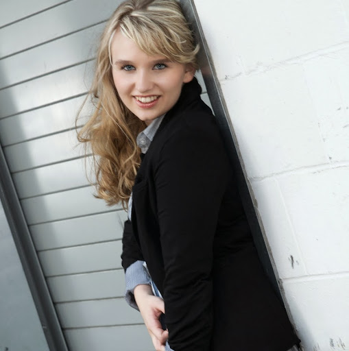 Samantha Branch Photo 31