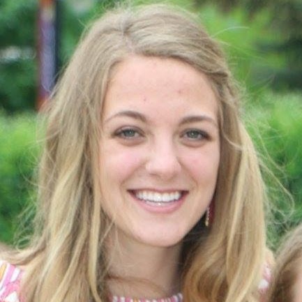 Emily Downing Photo 22