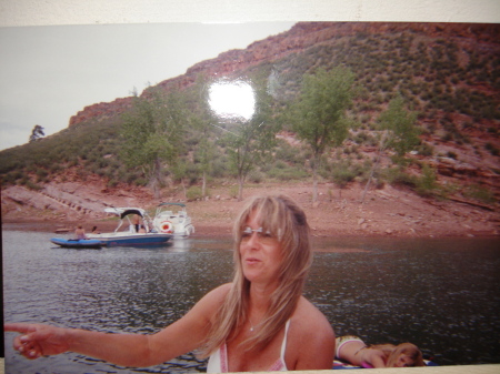 Gail Anderson Photo 45