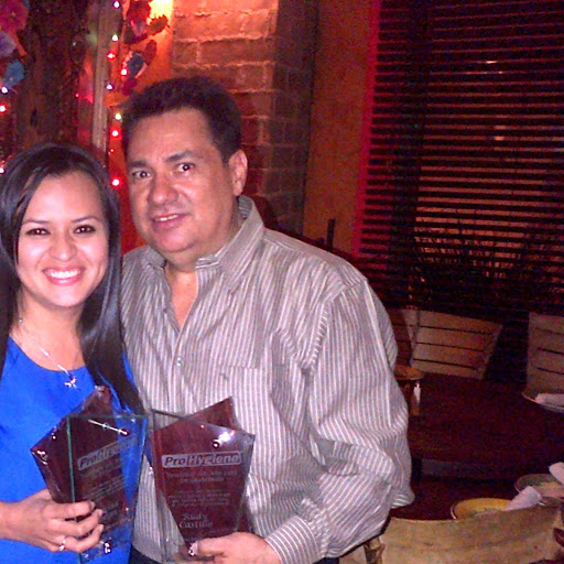 Rudy Castillo Photo 35
