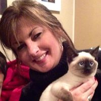 Lisa Hernandez Photo 30