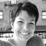 Jennifer Storey Photo 15
