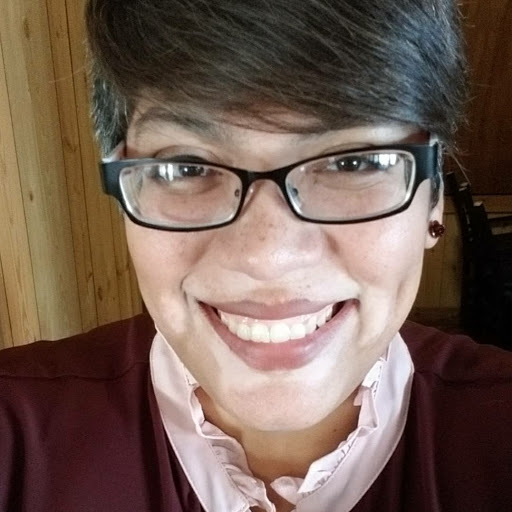 Desiree Flores Photo 34