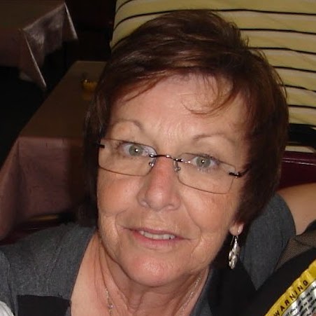 Barbara Heath Photo 29
