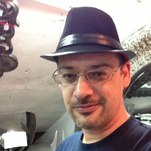 Gabriel Castro Photo 13