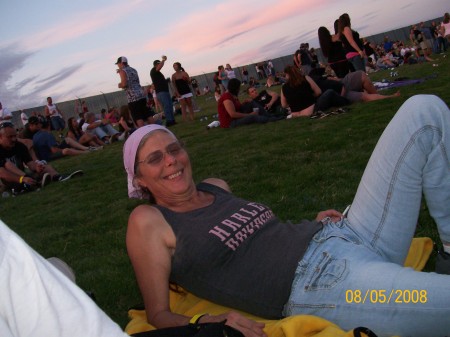 Lynn Smith Photo 18
