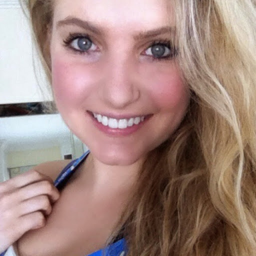 Victoria Robert Photo 12