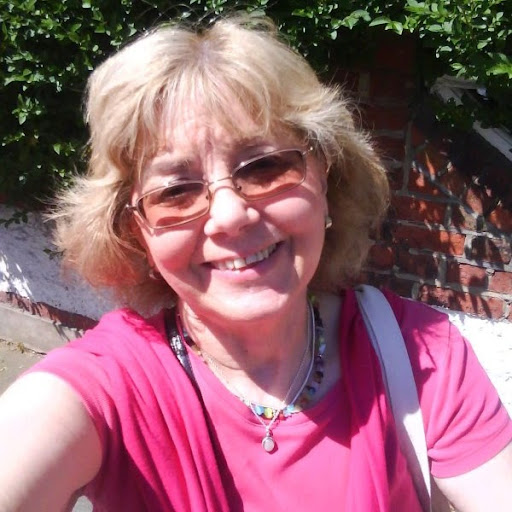 Suzanne Ellis Photo 26