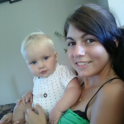 Samantha Roy Photo 16