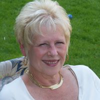 Linda Purcell Photo 21