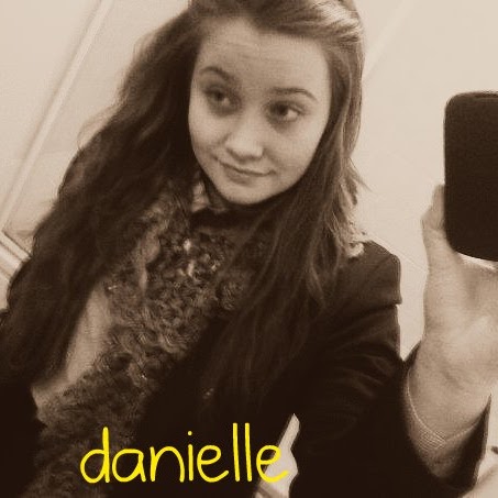 Danielle O'Connor Photo 17
