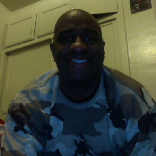 Roderick Davis Photo 15