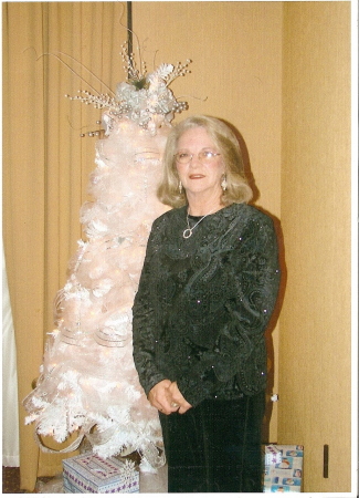 Kathryn Reynolds Photo 32