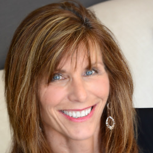 Renee Clark Photo 7