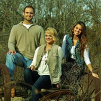 Kimberly Skaggs Photo 30