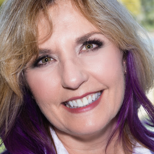 Debbie Harris Photo 6