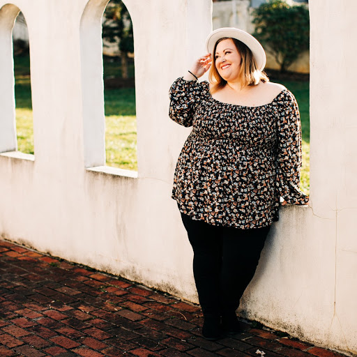 Kathryn Jones Photo 15