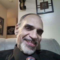 Aaron Robles Photo 8