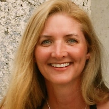 Elizabeth Voss Photo 22
