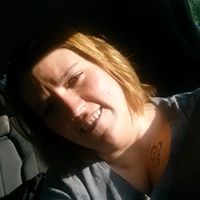 Elizabeth Harker Photo 31