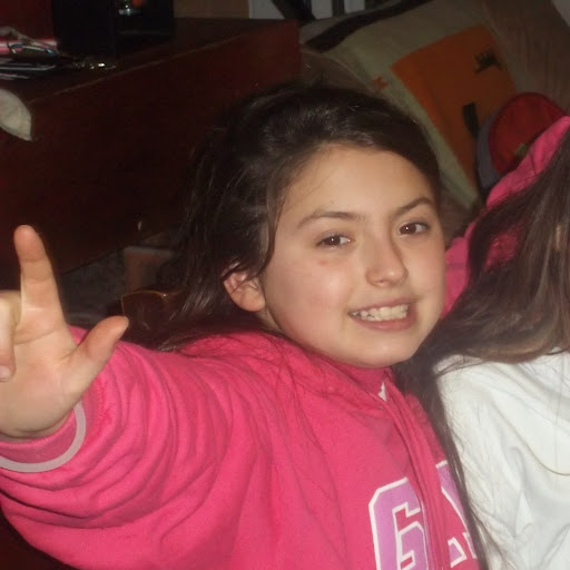 Lucia Parada Photo 10