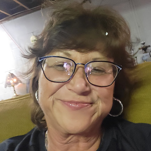 Teresa Hiatt Photo 12