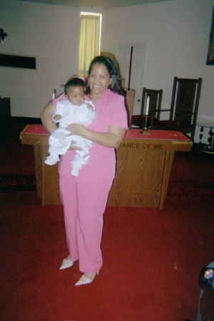 Tonya Hall Photo 16