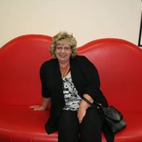 Julie Rawlins Photo 5