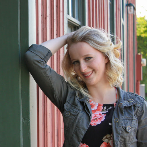 Shannon Madigan Photo 2
