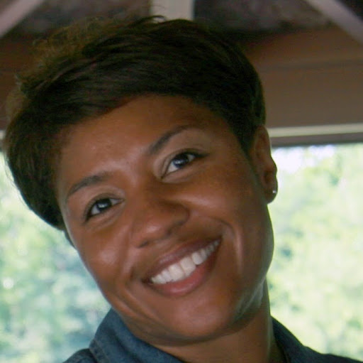 Tracie Moore Photo 20