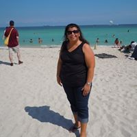 Renee Farah Photo 8