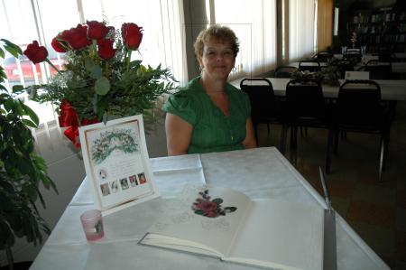 Debra Richardson Photo 28