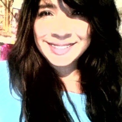 Angie Lozano Photo 21
