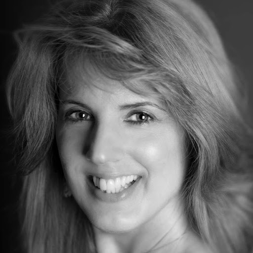 Linda Watson Photo 15