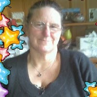 Lynette Mitchell Photo 20