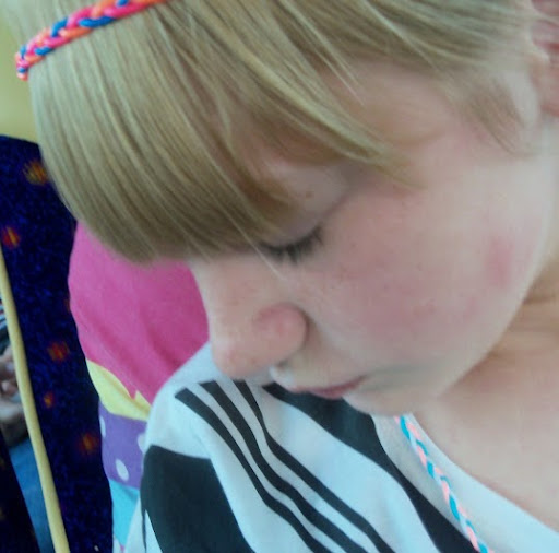 Beth Hutton Photo 8