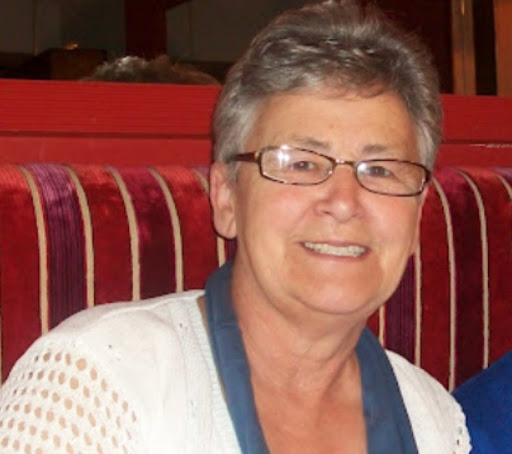 Maureen Armstrong Photo 7