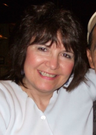 Linda Hooper Photo 12
