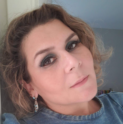 Adriana Castro Photo 17
