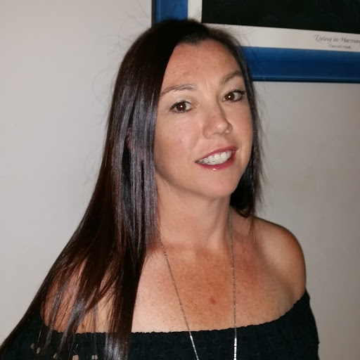 Rebecca Hawkins Photo 28
