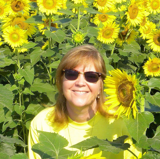 Jennifer Hanks Photo 8