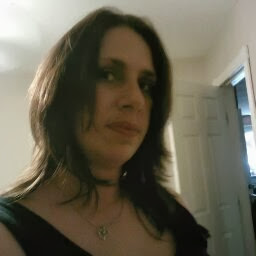 Amber Reynolds Photo 16