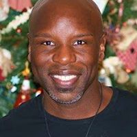 Roderick Gray Photo 34