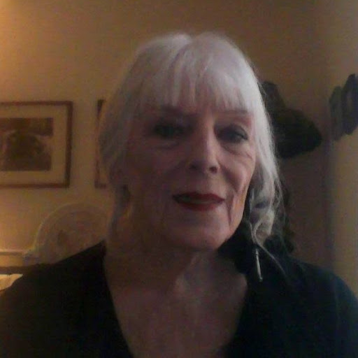 Maxine Dunn Photo 11