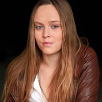 Elisabeth Tanner Photo 7