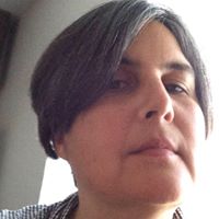 Suzanne Holmes Photo 35